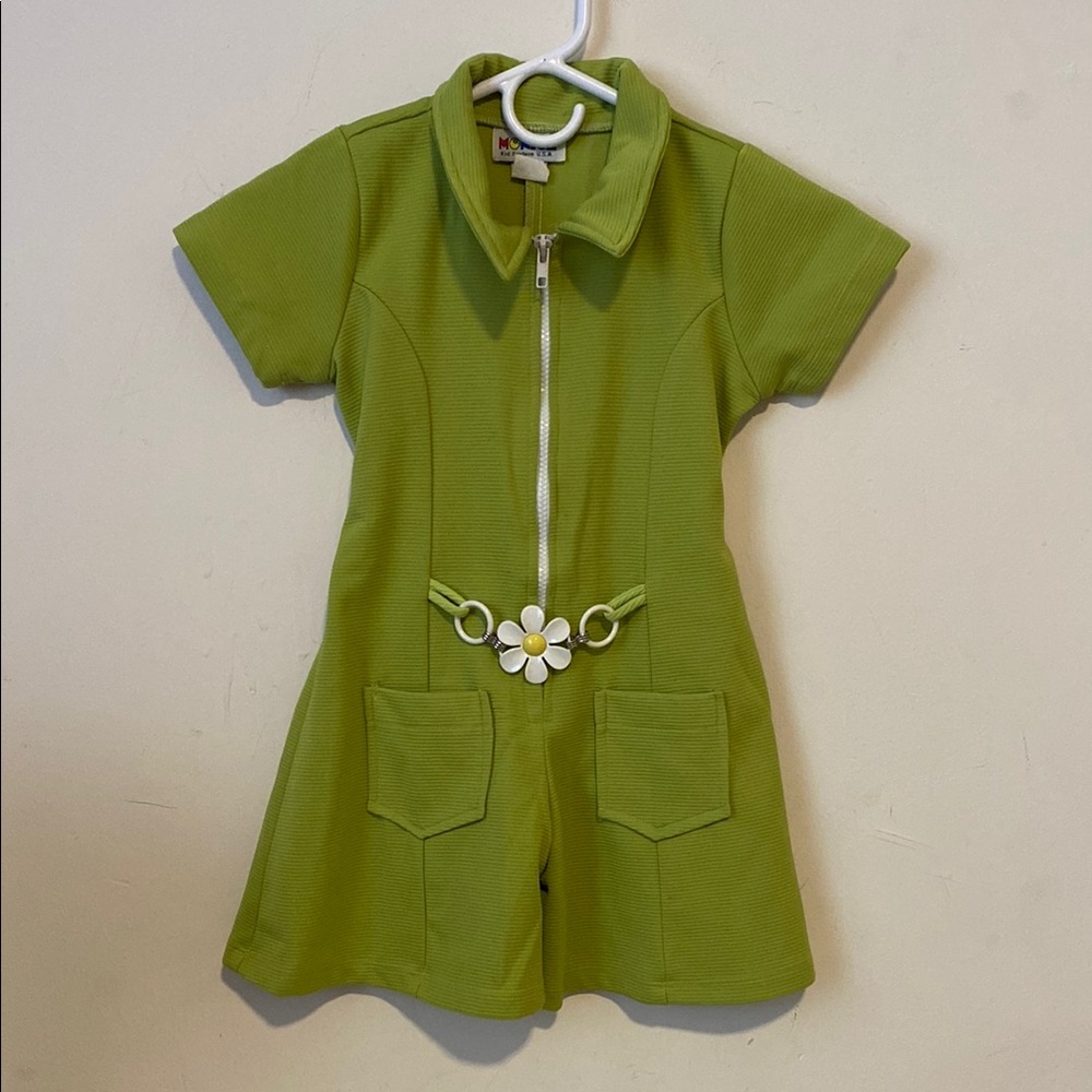 Green Short Sleeve Zip-Up Romper